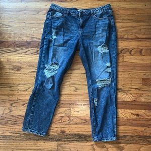 Distressed Boyfriend Jeans
